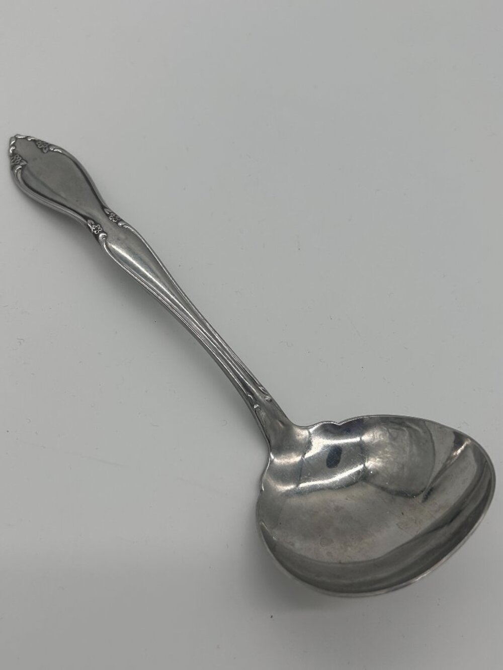 CHATELAINE ONEIDA COMMUNITY STAINLESS SMALL SAUCE LADLE GRAVY 7 INCHES